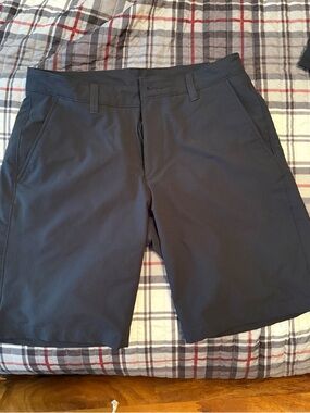 Under Armour Men's Charcoal Flat Front Performance Shorts